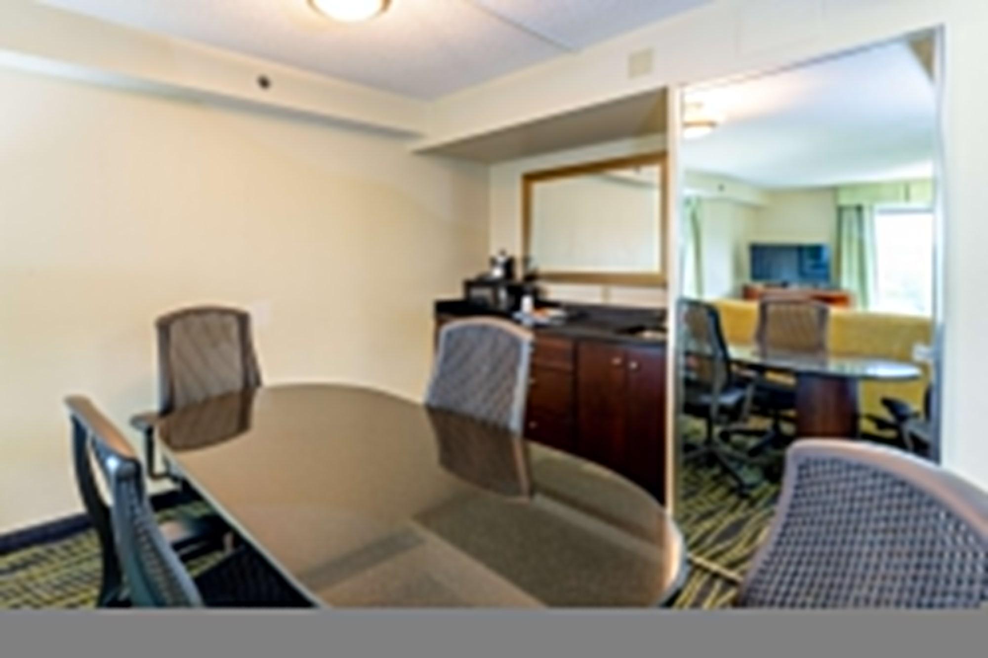 Hampton Inn Columbia I-26/Harbison Blvd Экстерьер фото