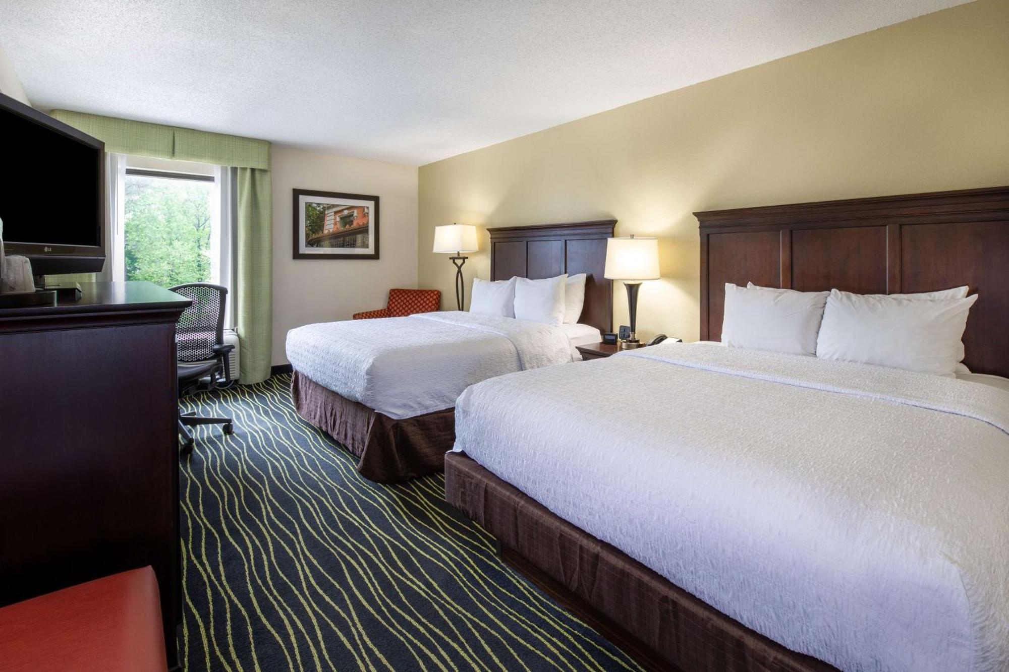 Hampton Inn Columbia I-26/Harbison Blvd Экстерьер фото