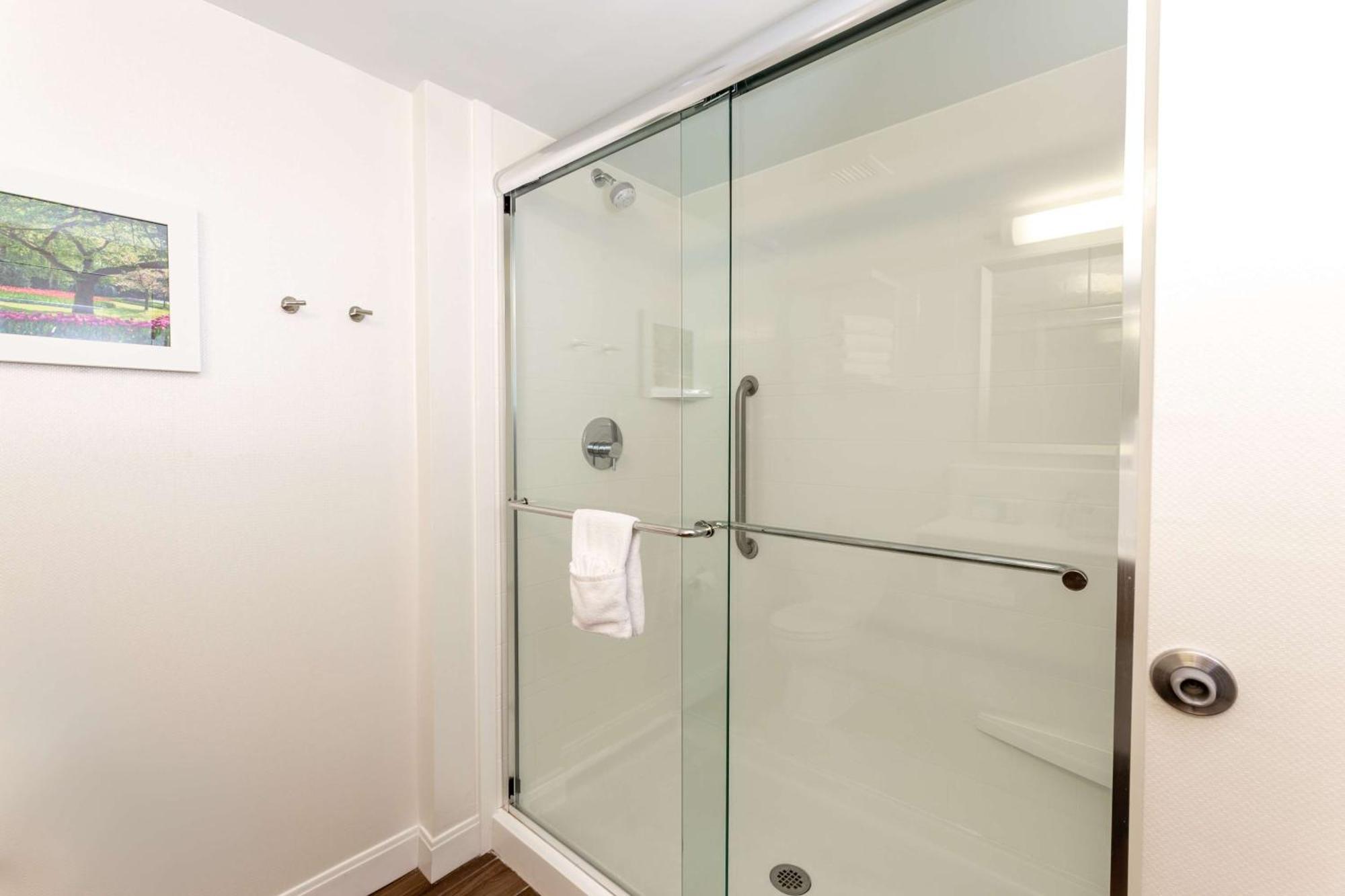 Hampton Inn Columbia I-26/Harbison Blvd Экстерьер фото